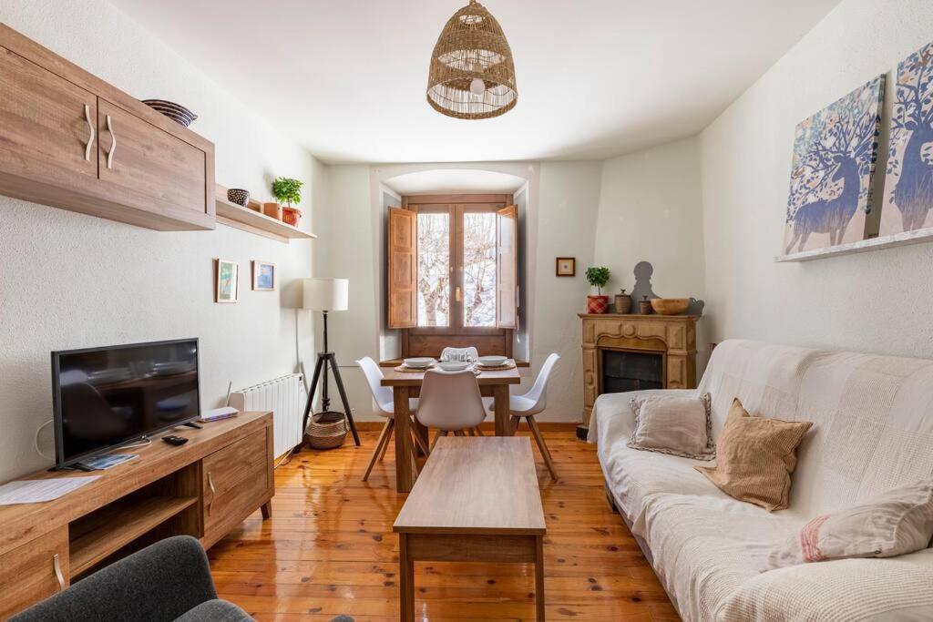 Espectacular Reformado En Edificio Historico, Con Wifi Apartamento *