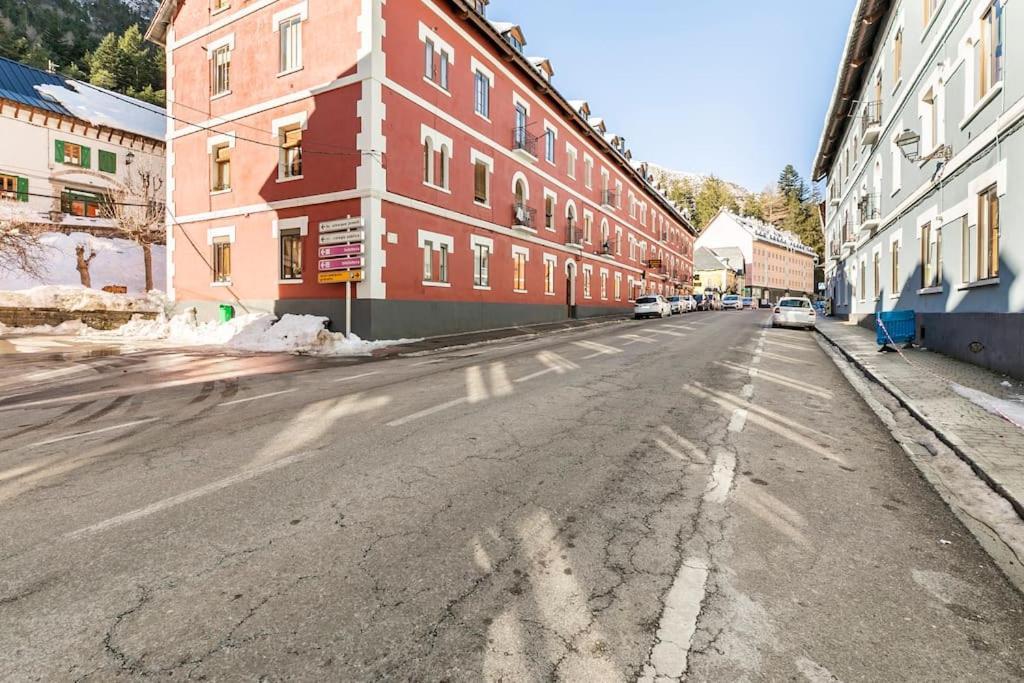 Apartamento Espectacular Reformado En Edificio Historico, Con Wifi Canfranc